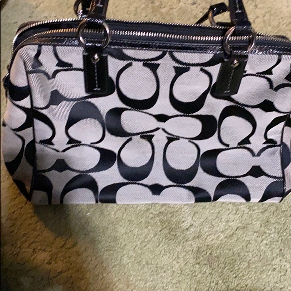 Authentic Coach Purse - Picture 4 of 5